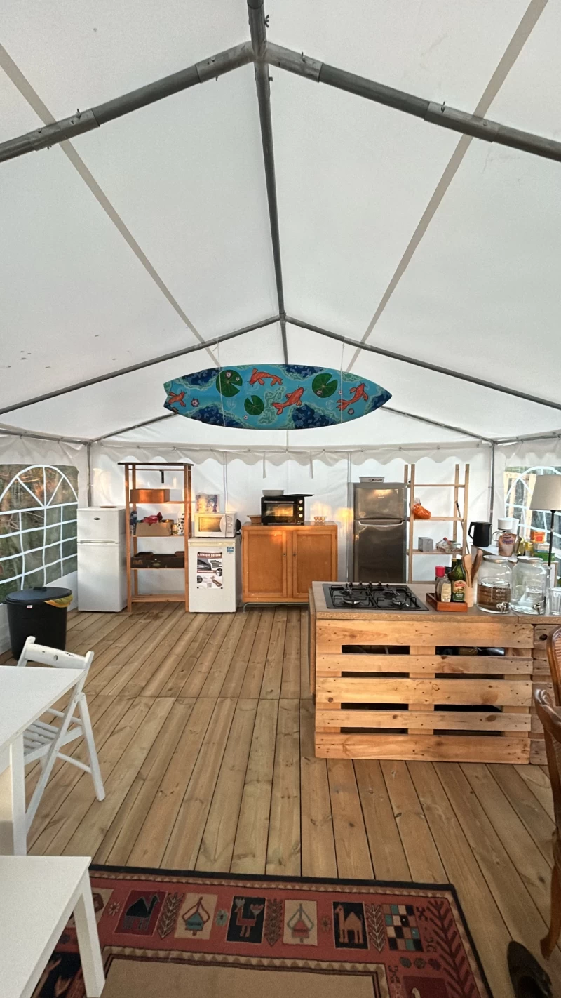 Breathe, Surf, Flow: Deine wilde Flucht in die Bretagne