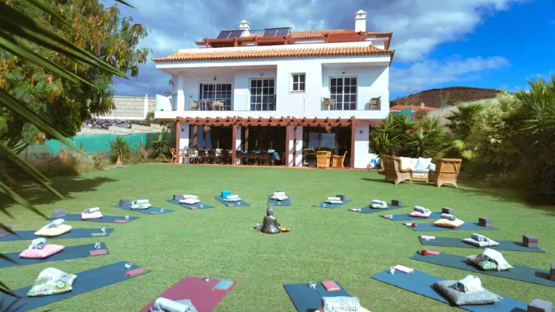 Yoga trifft Natur auf Teneriffa: Entspannung, Abenteuer und Genuss