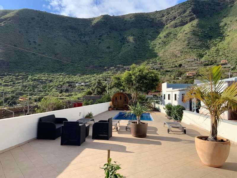 Yoga-Retreat und Tantra-Massagekurs für Paare auf Teneriffa