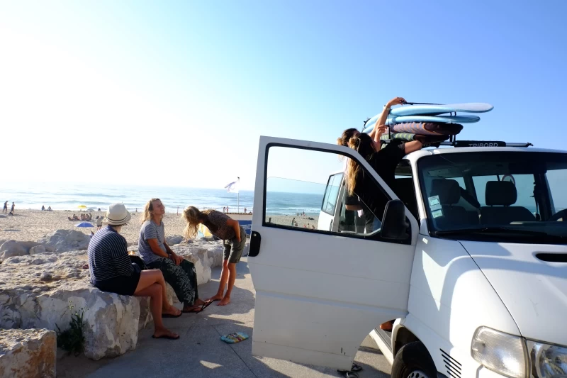 Surf- & Kletter-Urlaub in Portugal: Dein Outdoor-Abenteuer am Meer