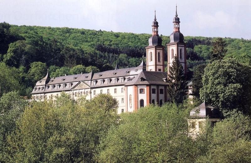 Yoga Wochenende im Kloster: Kraft für den Körper & Ruhe für den Geist