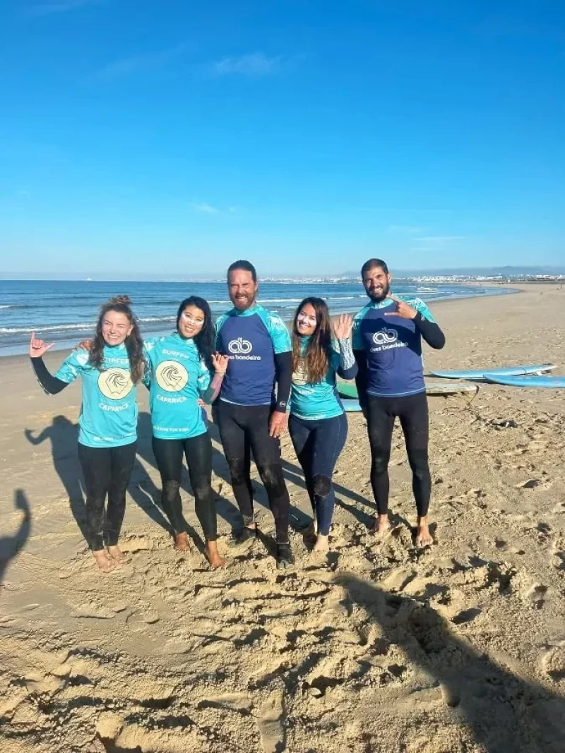 Erlebe dein Surf-Abenteuer an der Costa da Caparica