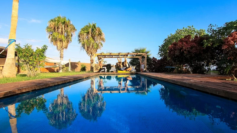 Surfen lernen ohne Hektik: Surfcamp mit Zeit zum Chillen