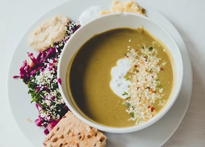 Yoga und Natur auf Väddö: Deine Auszeit im schwedischen Sommerlicht