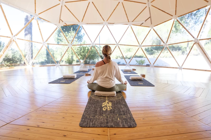 Auftanken & Entschleunigen: Yoga & Wellness-Retreat im Naturpark
