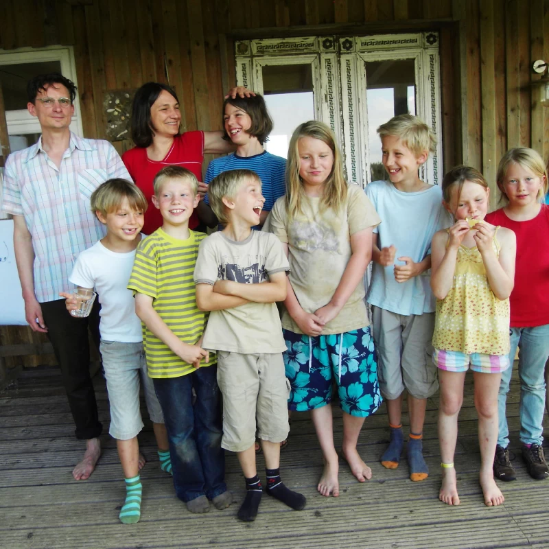 Yogaferien für Familien - eure gemeinsame Auszeit am Deich