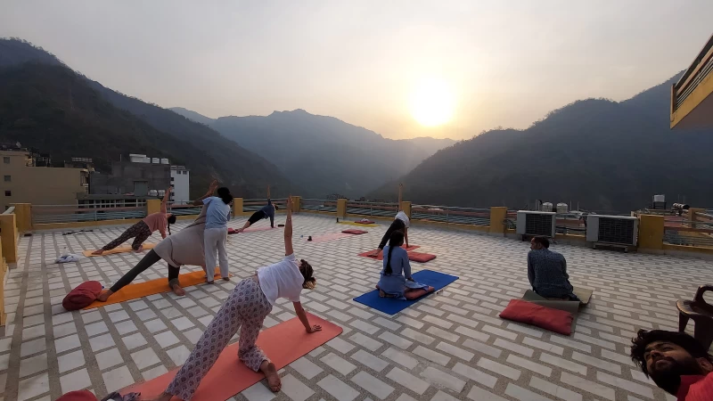 Traumhaftes Himalaya Yoga Trekking in Indien