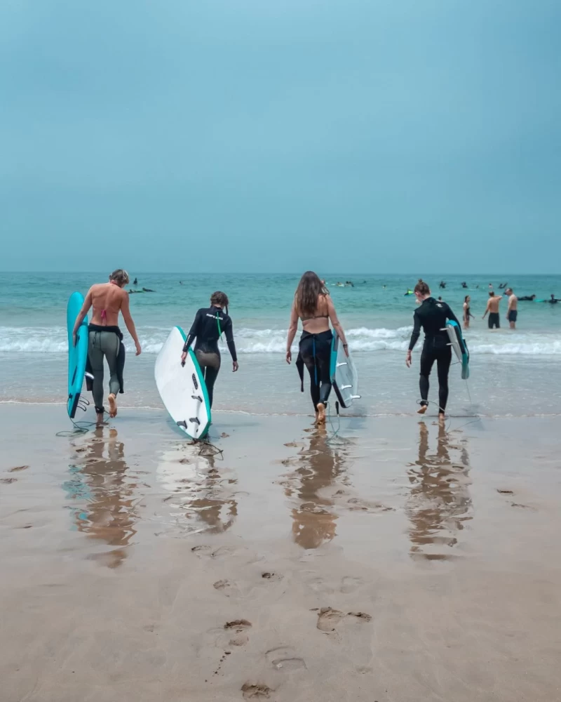 Surfer's Bliss: Dein Surf & Yoga Escape in Marokko