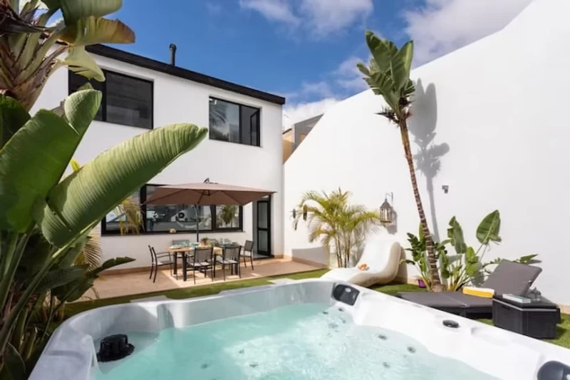 Entdeckungstour auf Teneriffa: Yoga, Adventure & Connection