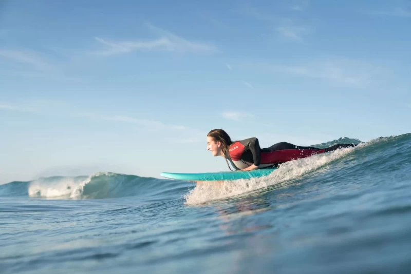 Dem Winter entfliehen: Surfen und Glamping in Andalusien