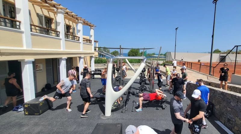 Männer-Fitnesscamp auf Kreta: Sonne, Sport und Teamspirit