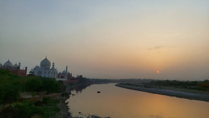 Traumhaftes Himalaya Yoga Trekking in Indien