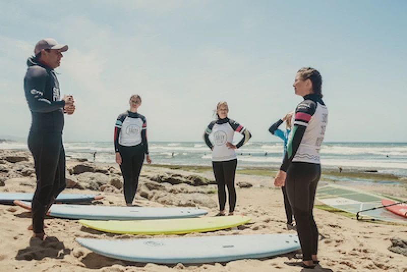 Yoga- & Surf-Reise im modernen Haus mitten in Ericeira