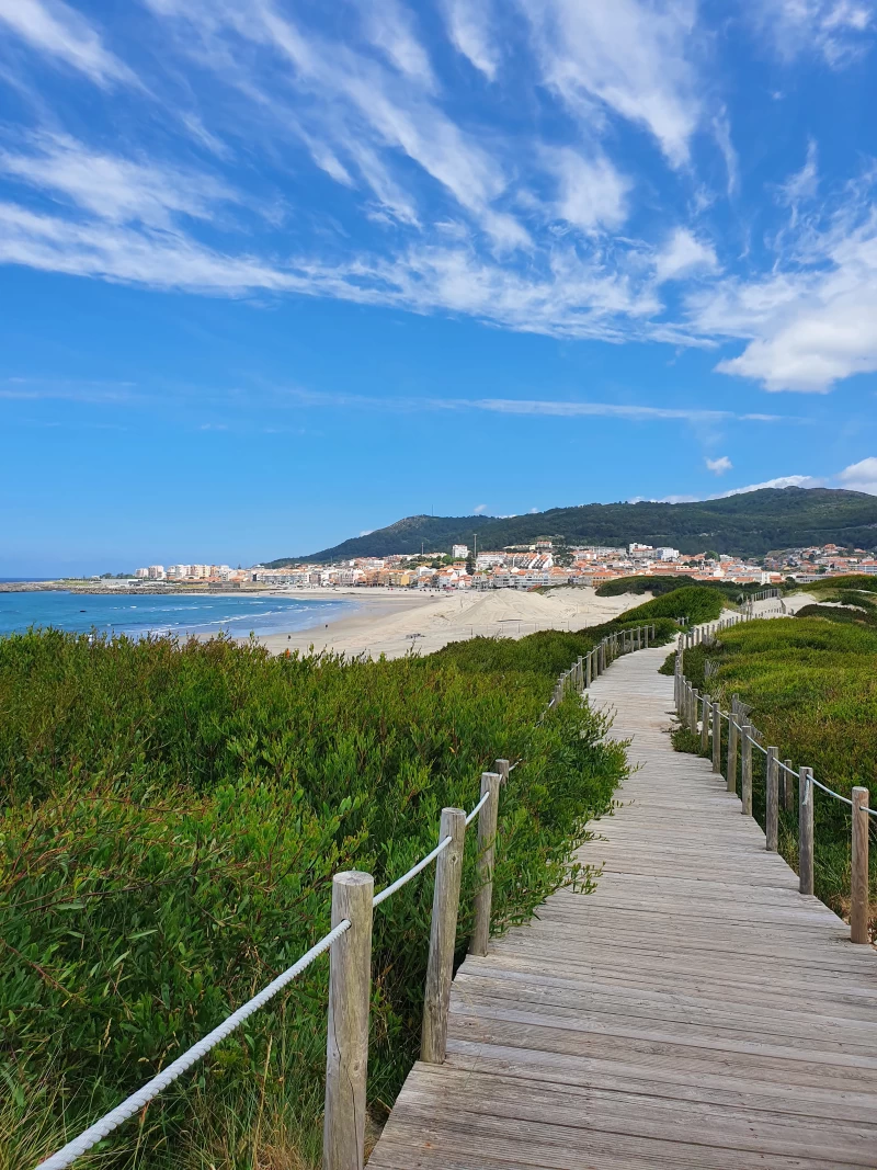 Be Free, Flow & Find your Light - Dein Yogaretreat in Nordportugal