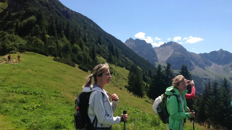 Mindful Mountain Moves - Meditation und Wandern im Kleinwalsertal