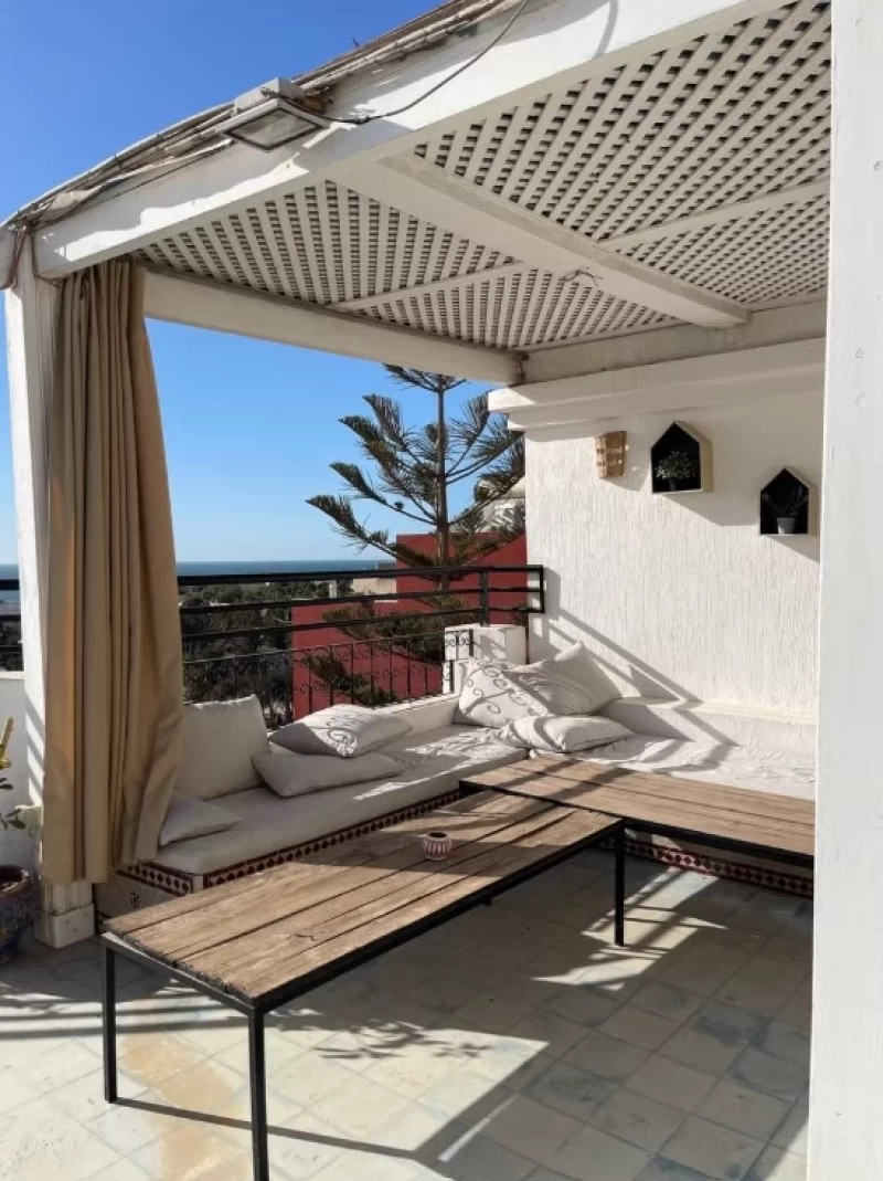 Girls-Only Surf-Retreat: Gemeinsame Erlebnisse am Meer