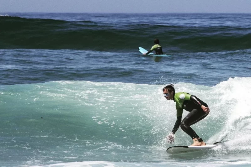 Surfcamp für Schulklassen an der Algarve: Wellen, Natur & Sonne