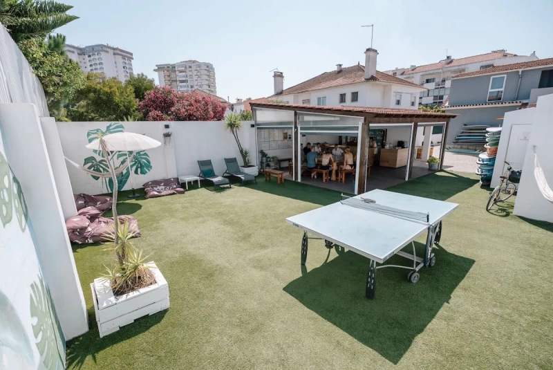 Chilled surf hostel in Lisbon: surfing, partying and city vibes