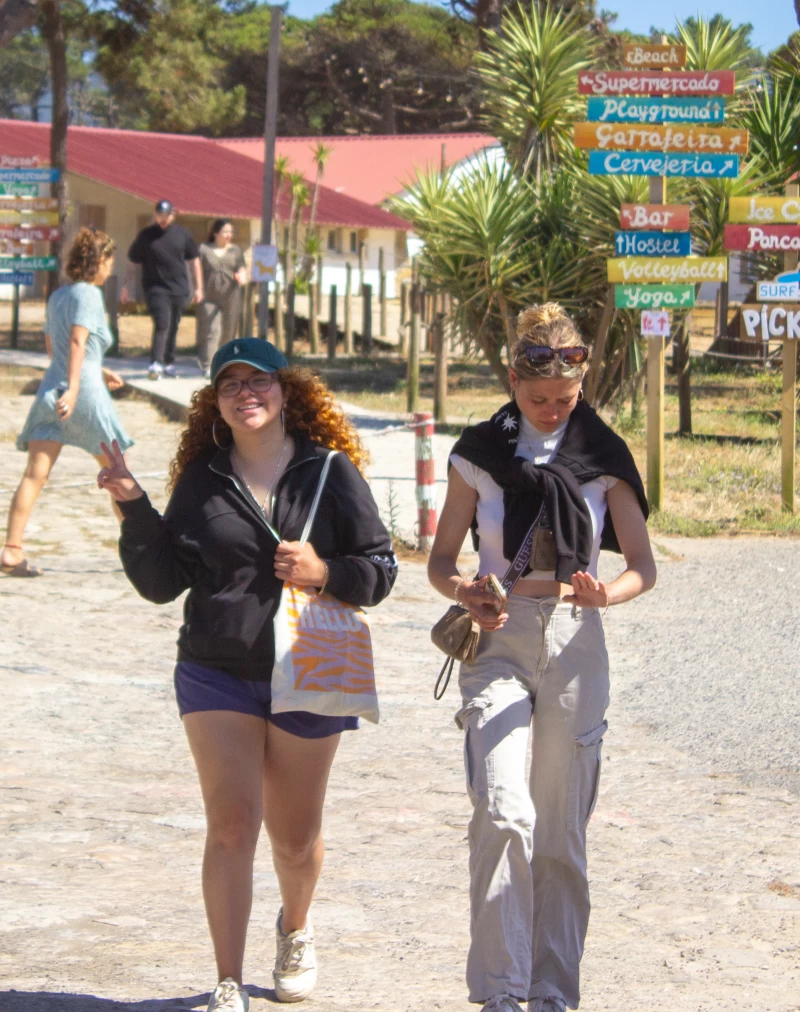 Surfcamp in entspannter Atmosphäre an der Atlantikküste vor Lissabon