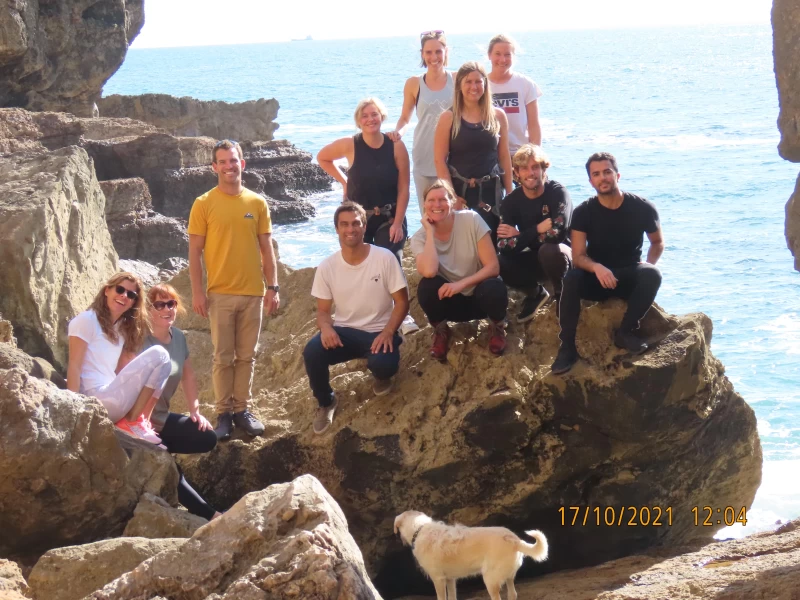 Surfen, Bouldern, Klettern & Yoga: Aktivurlaub am Atlantik