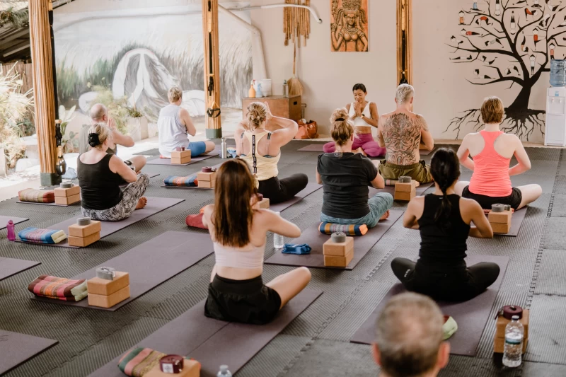 Ganzheitliches Yoga & Fitness Retreat mit Massagen auf Koh Samui