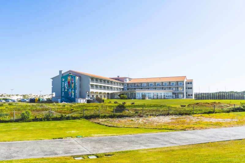 Surf-Erlebnis mit Hotelkomfort in Peniche