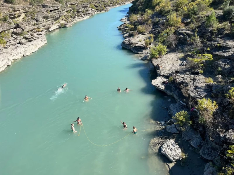 Yoga-Retreat im Vjosa-Nationalpark in Albanien
