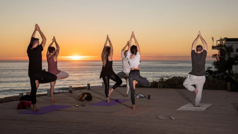 Wellenparadies: Surf- und Yoga-Camp in Tamraght