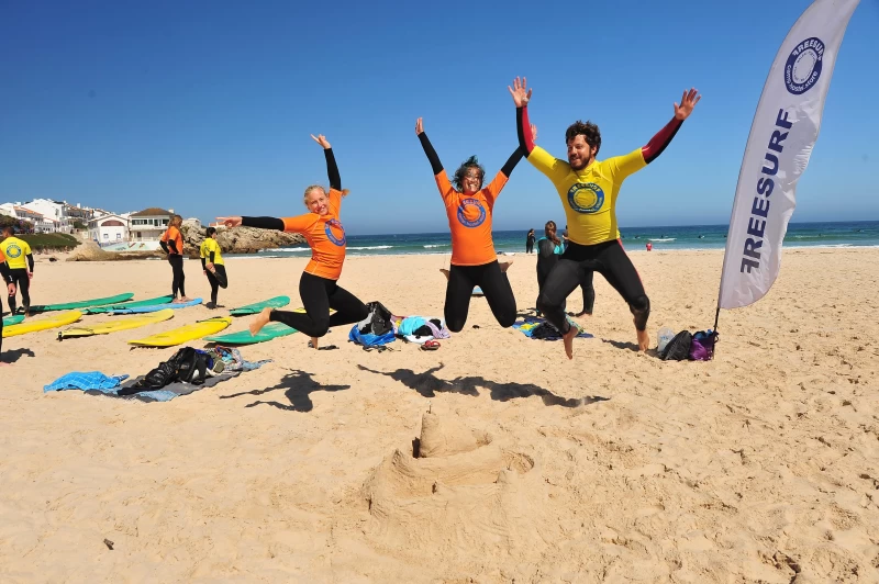 Familiäres Surfcamp mit "Zuhause-Gefühl" und Meerblick