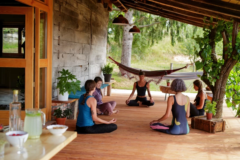 Flow in the Forest: Yoga-Retreat mit Besuch der Plitvicer Seen