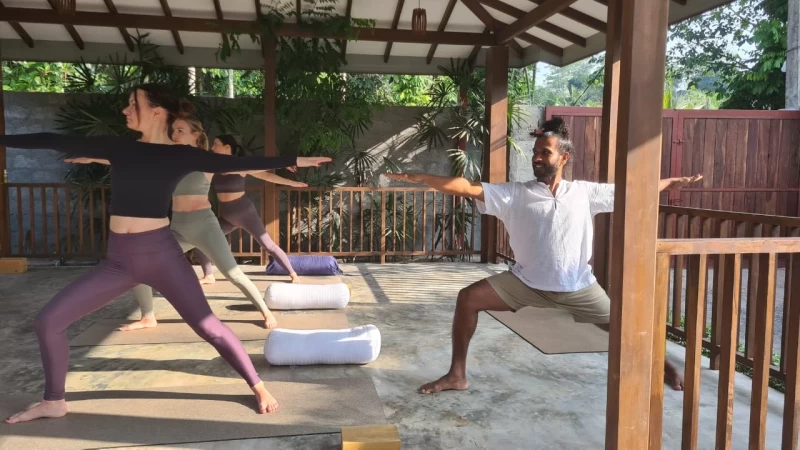Erfrische deine Seele! Ein verjüngendes Yoga-Retreat-Erlebnis in Sri Lanka