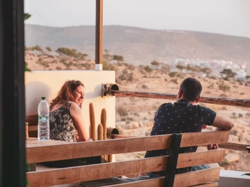 Salzluft & Sonnengrüße: Surf- und Yoga-Camp in Tamraght