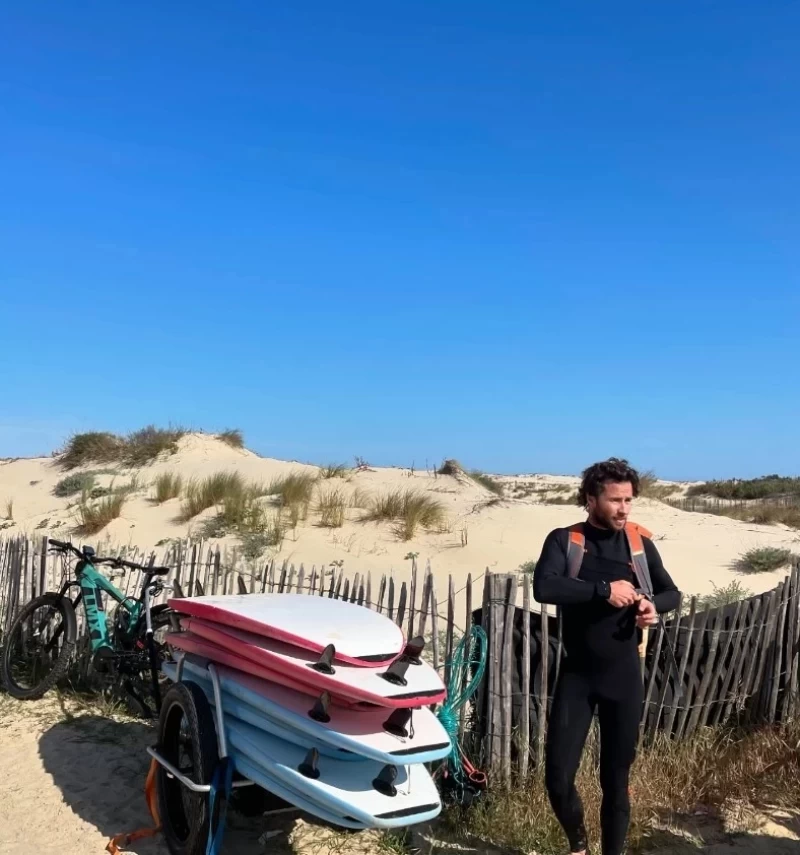 Surfen & SUP: Wellenreiten und Paddeln zwischen Pinien und Atlantik