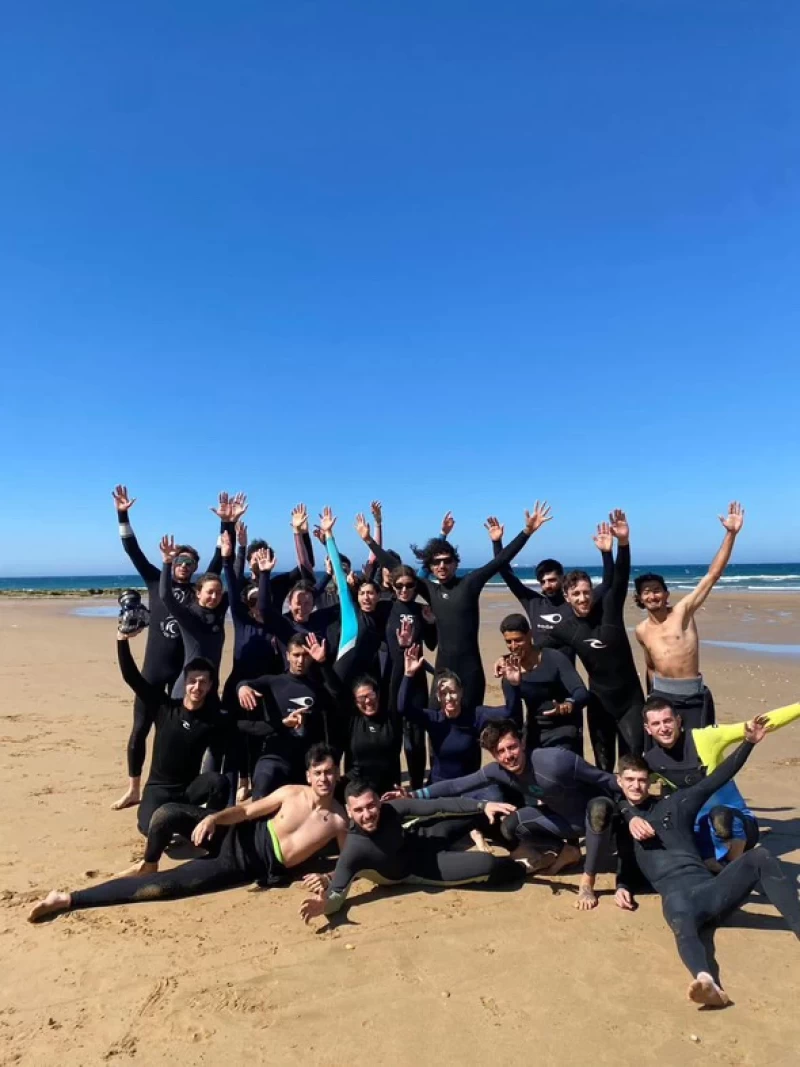 Wellenparadies: Surf- und Yoga-Camp in Tamraght