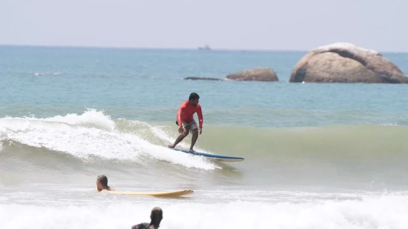 Surfcamp am Strand von Arugam Bay: Perfekte Location & gute Vibes