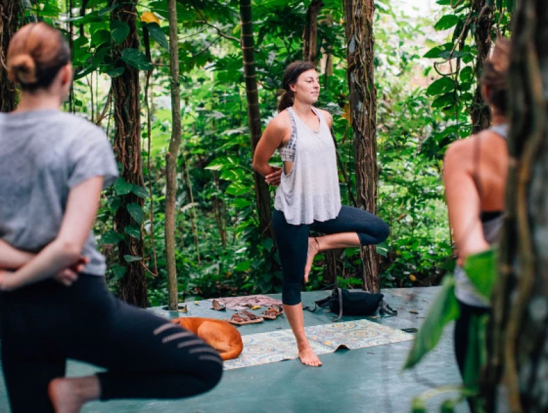 Yoga-Urlaub in Sri Lanka:  Lange Strände und wohltuende grüne Natur