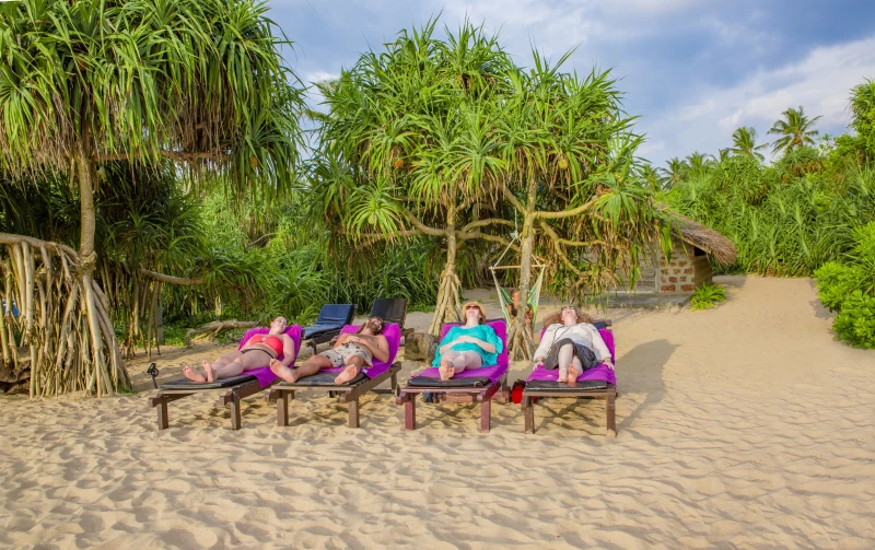 Finde deine Mitte: Yoga, Meditation und Natur am Strand
