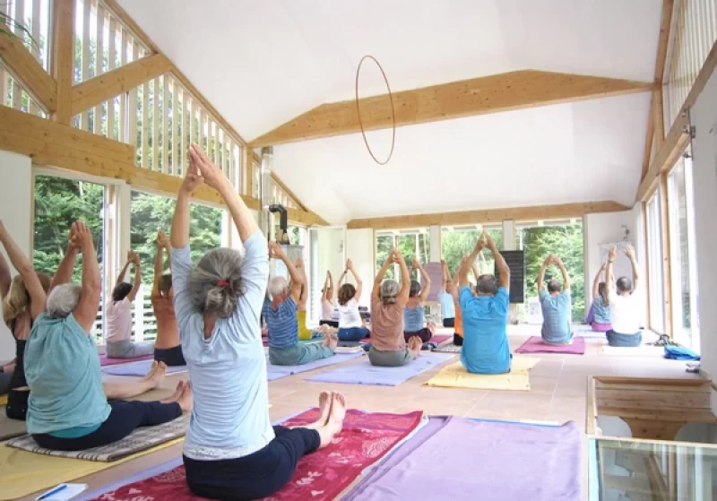 Regenerationstage mit Yoga, Wandern und heilsamer Ernährung