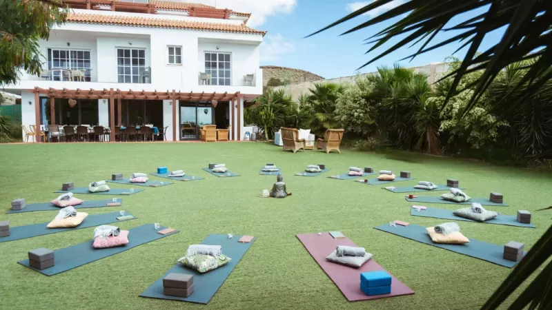 Yoga trifft Natur auf Teneriffa: Entspannung, Abenteuer und Genuss