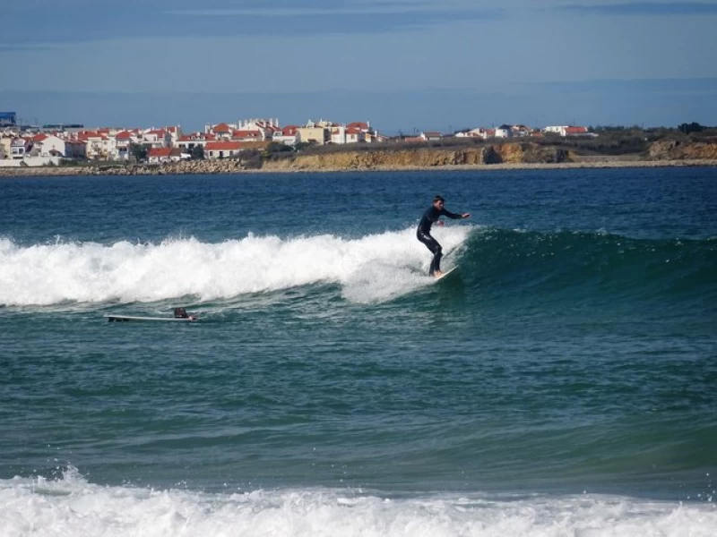 Surf Lodge in Peniche: Werde Teil unserer Surf-Familie