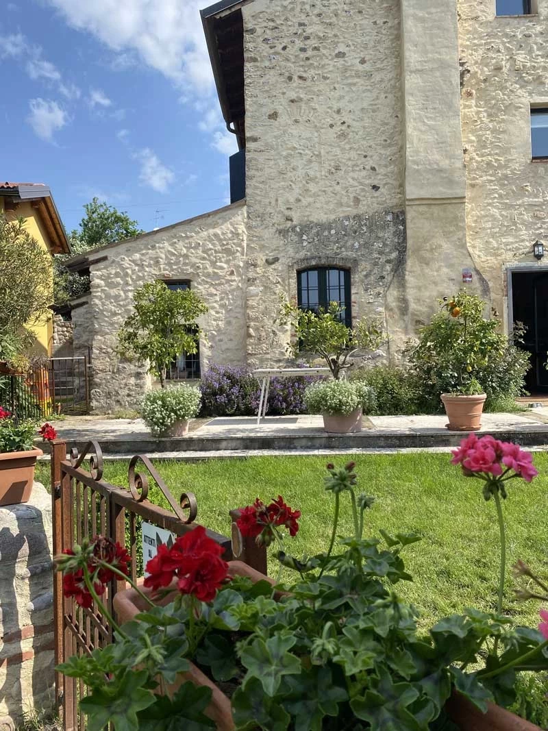 Erlebe la Dolce Vita: Yoga, Meditation und Kulinarik am Gardasee