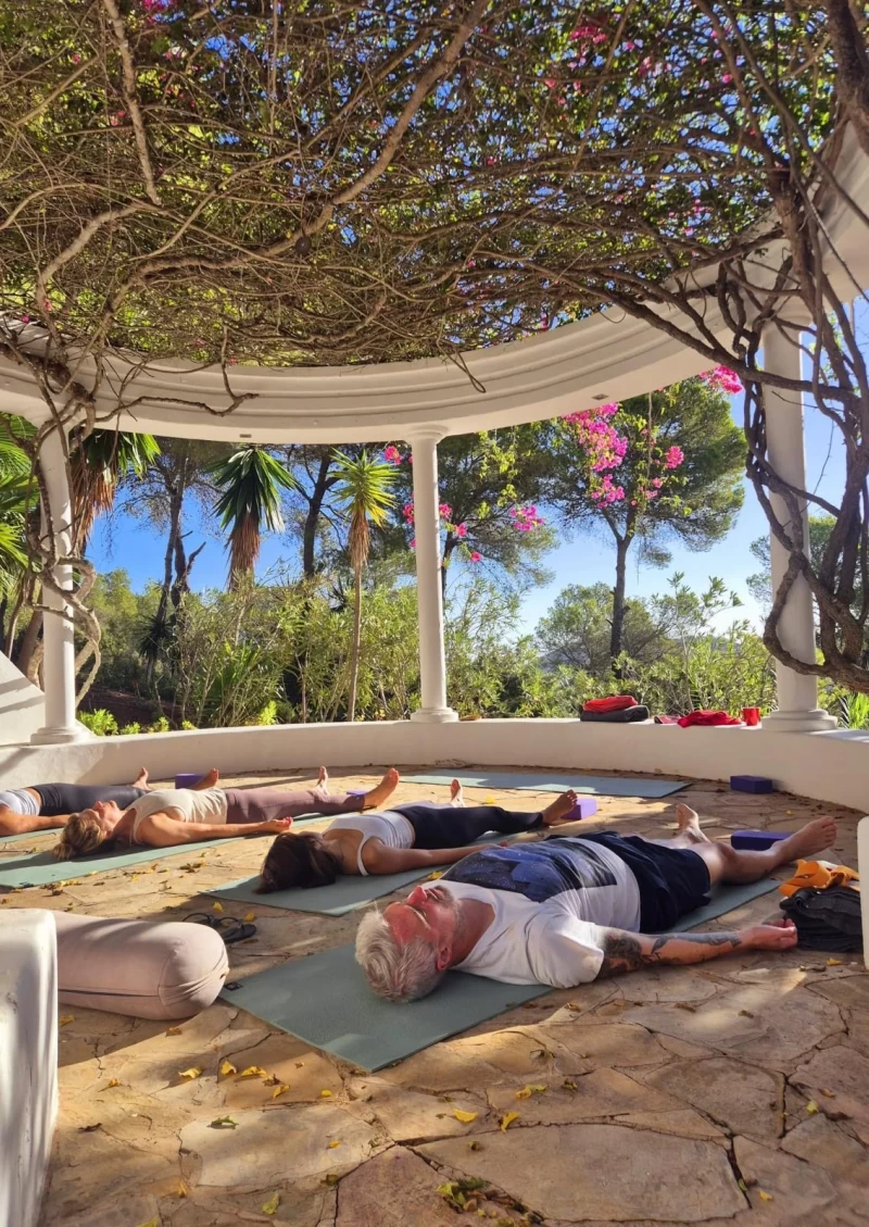 Aufladen und Revitalisieren: Ein Detox & Yoga Retreat für jeden Körper