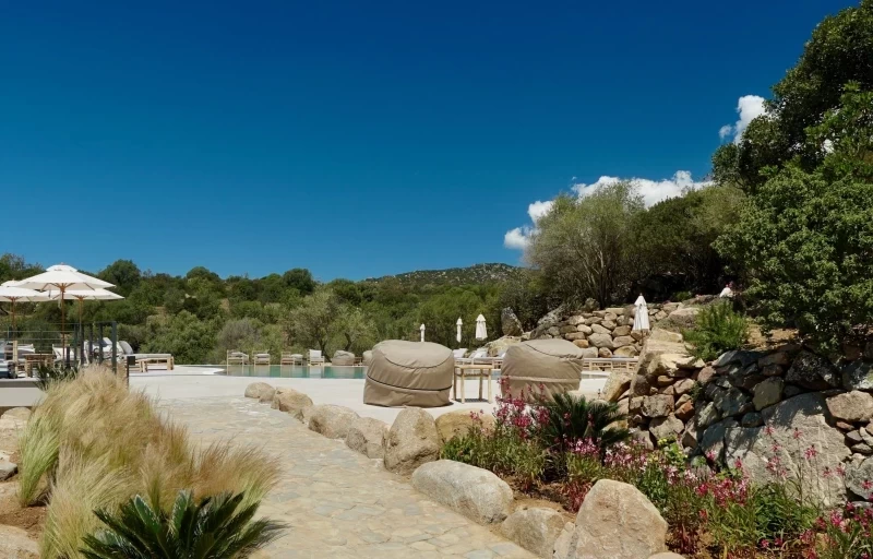 Kraft atmen – Stille leben: Yoga in Yin und Yang auf Sardinien