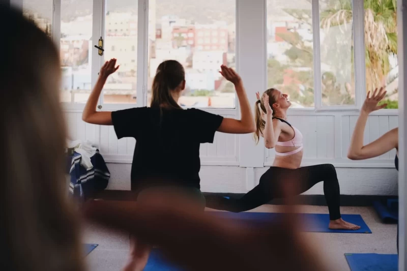 Good Vibes on Board: Surfen und gemeinsame Abende in Marokko