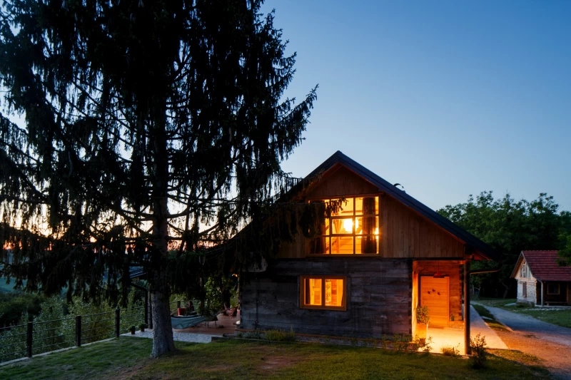 Yoga Retreat in einer Eco-Lodge: Finde Frieden in unberührter Natur