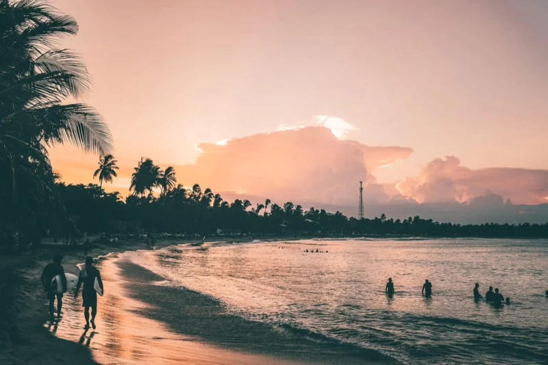 Surfcamp am Strand von Arugam Bay: Perfekte Location & gute Vibes