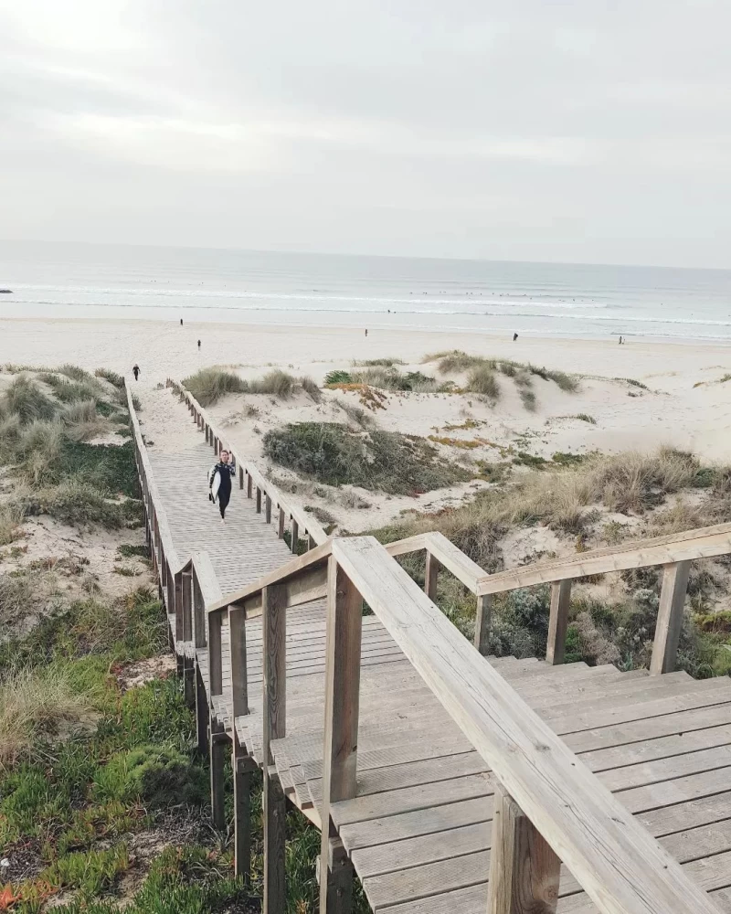 Surfen, Yoga und unberührte Natur - Dein Traumurlaub an der Algarve