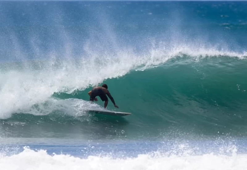 Vom Strand in die Hängematte – dein Surfurlaub im Paradies