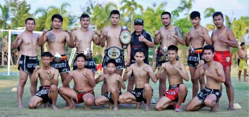 Muay Thai Gym in den Reisfeldern von Chiang Mai
