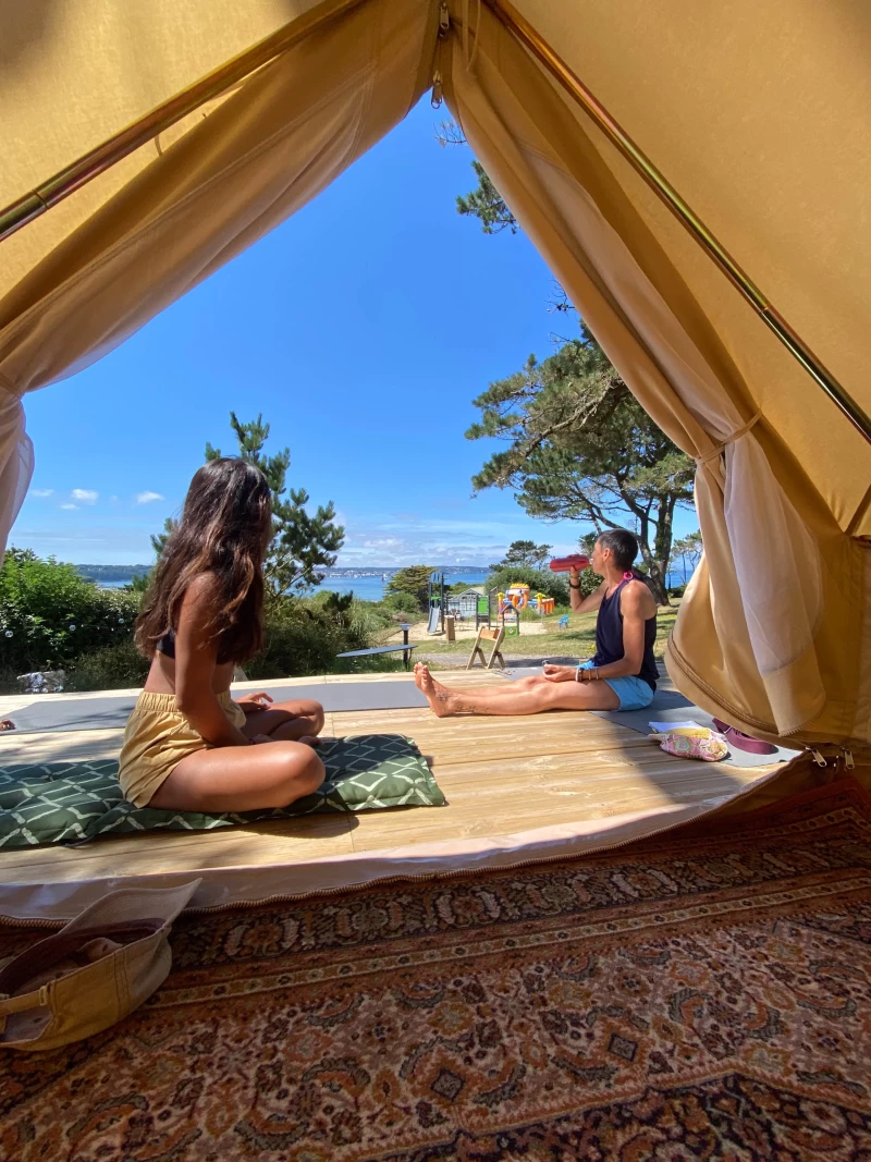 Breathe, Surf, Flow: Deine wilde Flucht in die Bretagne